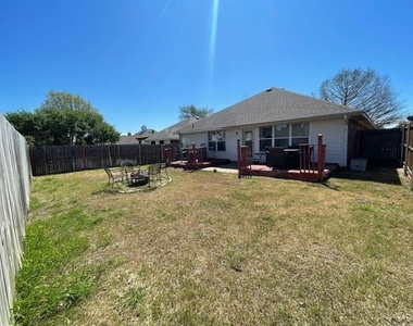9120 Bedford Lane - Photo Thumbnail 23