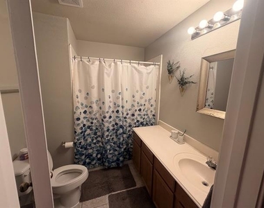 9120 Bedford Lane - Photo Thumbnail 17