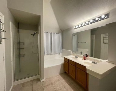 9120 Bedford Lane - Photo Thumbnail 13