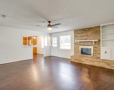 232 Linda Drive - Photo Thumbnail 6