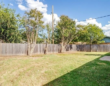 232 Linda Drive - Photo Thumbnail 16