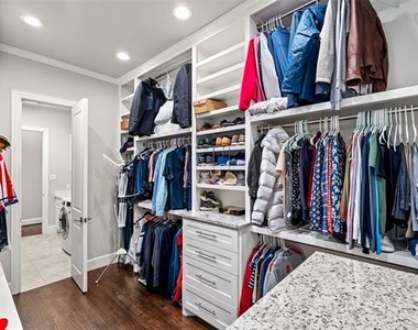 7600 Glenwick - Photo Thumbnail 24