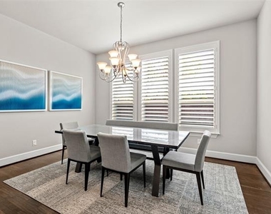 7600 Glenwick - Photo Thumbnail 11