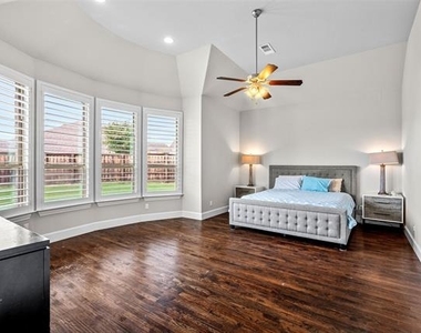 7600 Glenwick - Photo Thumbnail 20
