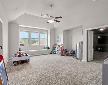 7600 Glenwick - Photo Thumbnail 27