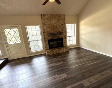 4119 Spring Meadow Lane - Photo Thumbnail 4