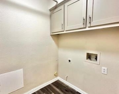 4119 Spring Meadow Lane - Photo Thumbnail 14