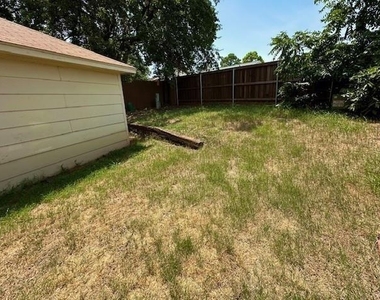 4119 Spring Meadow Lane - Photo Thumbnail 25