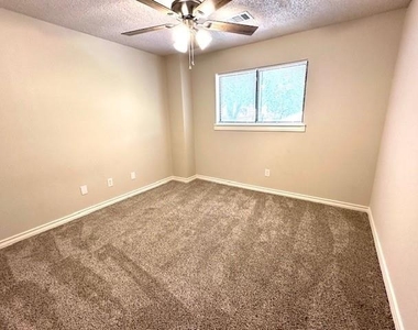 4119 Spring Meadow Lane - Photo Thumbnail 21