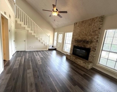 4119 Spring Meadow Lane - Photo Thumbnail 2