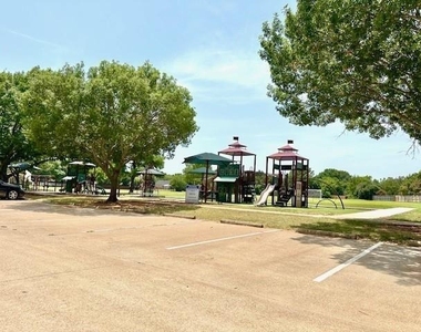 4119 Spring Meadow Lane - Photo Thumbnail 27