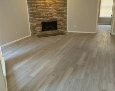 2720 Countryside Lane - Photo Thumbnail 10