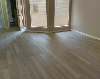 2720 Countryside Lane - Photo Thumbnail 13