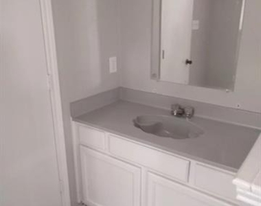 2720 Countryside Lane - Photo Thumbnail 5