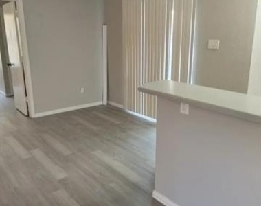 2720 Countryside Lane - Photo Thumbnail 9