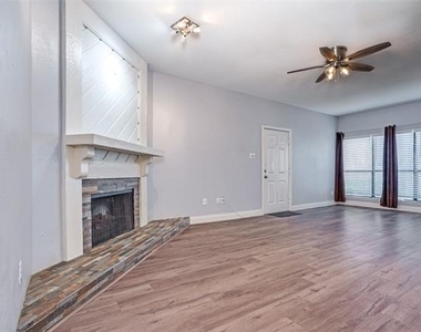9254 Forest Lane - Photo Thumbnail 11
