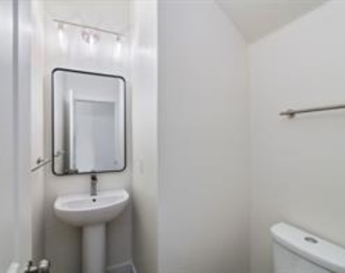 2722 Eastridge Boulevard - Photo Thumbnail 11