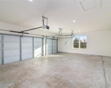 2722 Eastridge Boulevard - Photo Thumbnail 23