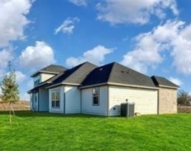 2722 Eastridge Boulevard - Photo Thumbnail 18