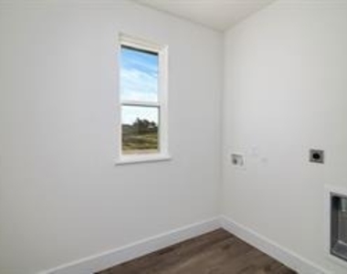 2722 Eastridge Boulevard - Photo Thumbnail 22
