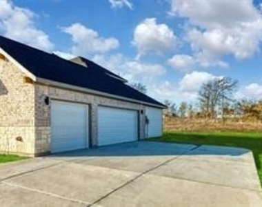 2722 Eastridge Boulevard - Photo Thumbnail 7