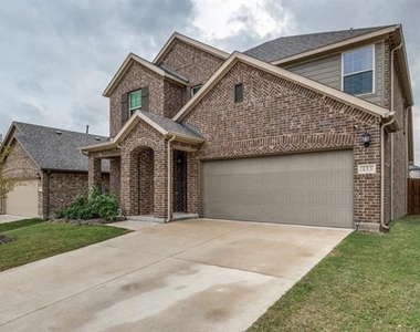 433 Waterman Avenue - Photo Thumbnail 6