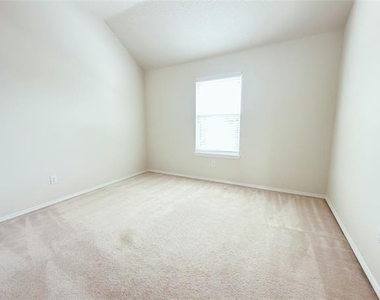 1196 Winnipeg Drive - Photo Thumbnail 27