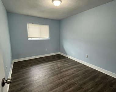 1109 Nw 6th Avenue - Photo Thumbnail 6