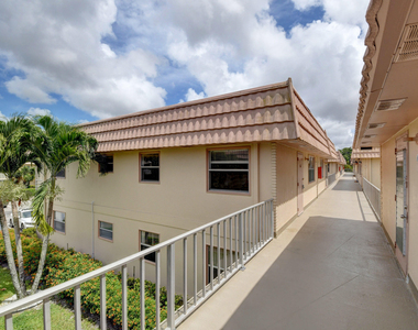 468 Saxony Way - Photo Thumbnail 11