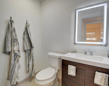 468 Saxony Way - Photo Thumbnail 5