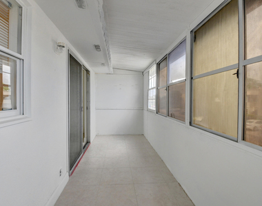 468 Saxony Way - Photo Thumbnail 12