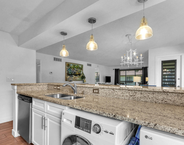 632 Brackenwood Cove - Photo Thumbnail 8
