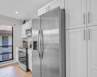 632 Brackenwood Cove - Photo Thumbnail 6