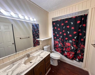 342 Prospect Street - Photo Thumbnail 5