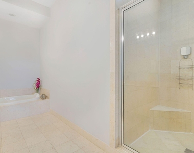 801 S Olive Avenue - Photo Thumbnail 11