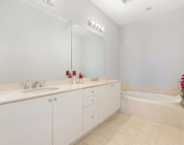 801 S Olive Avenue - Photo Thumbnail 10