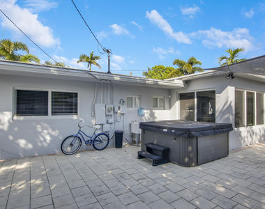 466 Tequesta Drive - Photo Thumbnail 19