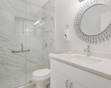 466 Tequesta Drive - Photo Thumbnail 11