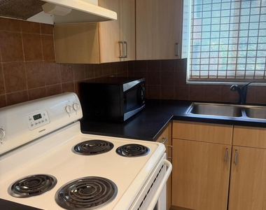1151 Ne 26th Avenue - Photo Thumbnail 24