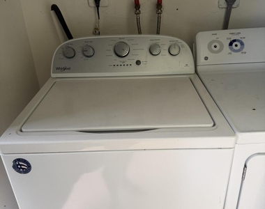 1151 Ne 26th Avenue - Photo Thumbnail 14