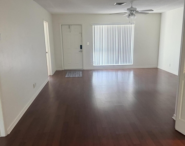 1151 Ne 26th Avenue - Photo Thumbnail 6