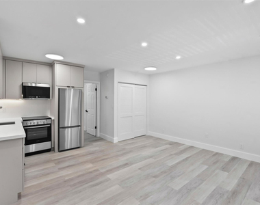 1101 Ne 18th Avenue - Photo Thumbnail 3