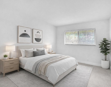 1101 Ne 18th Avenue - Photo Thumbnail 1
