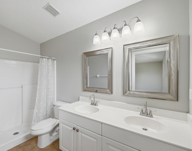 1707 Se Manth Lane - Photo Thumbnail 10