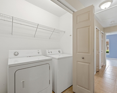 1707 Se Manth Lane - Photo Thumbnail 3