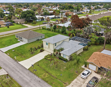 1707 Se Manth Lane - Photo Thumbnail 23