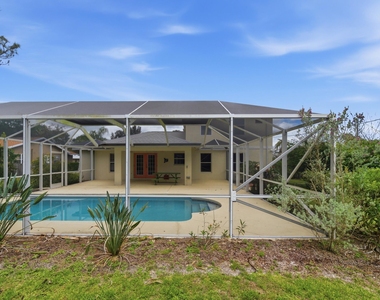 1707 Se Manth Lane - Photo Thumbnail 21