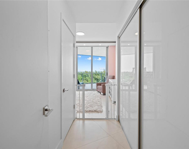 701 N Fort Lauderdale Beach Boulevard - Photo Thumbnail 12