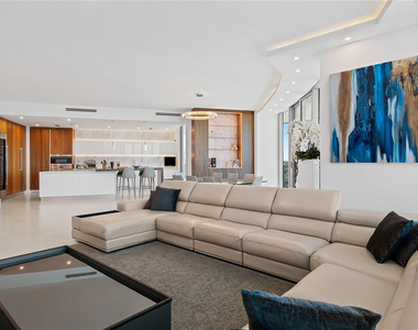 701 N Fort Lauderdale Beach Boulevard - Photo Thumbnail 2