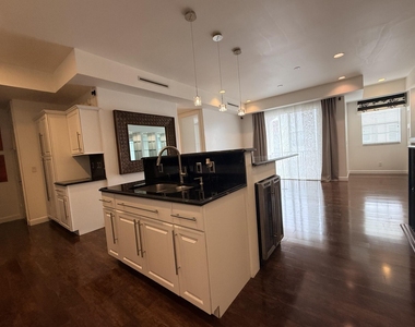 10440 Sw Stephanie Way - Photo Thumbnail 3